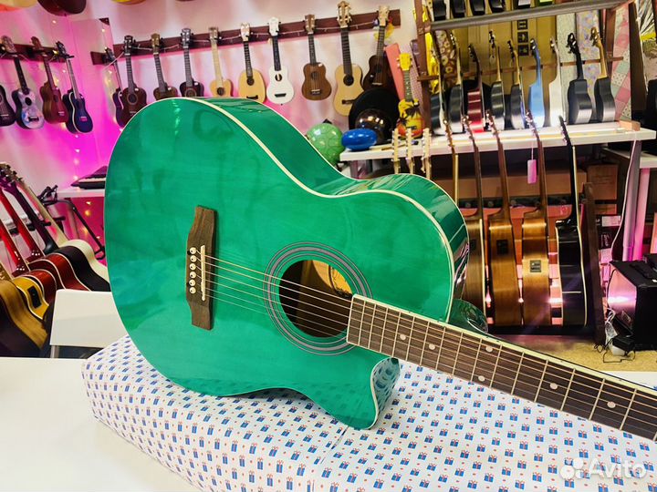 Гитара Elitaro Новая