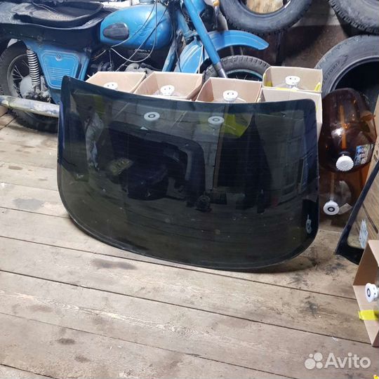 Mercedes w210 стекло заднее