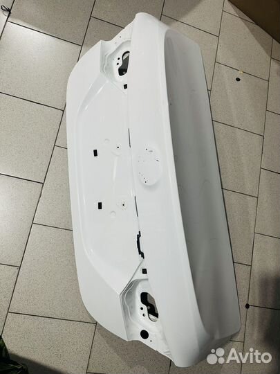 Крышка багажника Camry v70