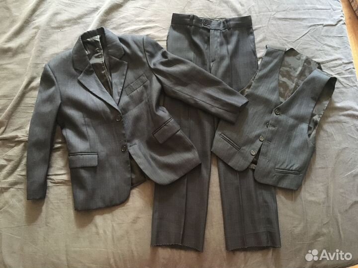Костюм тройка на мальчика 122