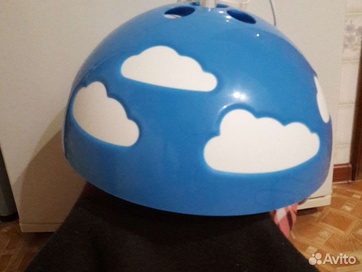 Комплект лампа настольная и люстра икеа