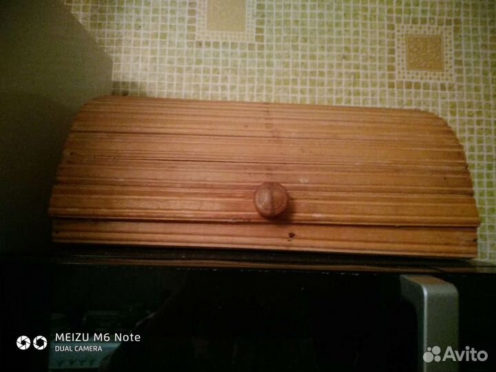 Хлебница деревянная