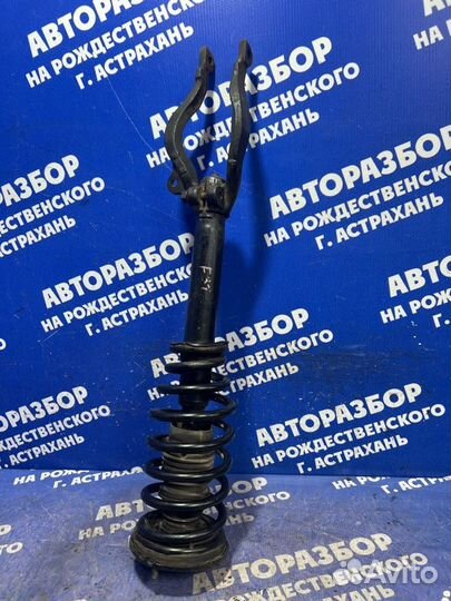 Передняя правая стойка амортизатора Mitsubishi