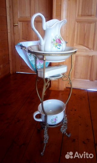 Антиквариат. Туалетный набор для умывания