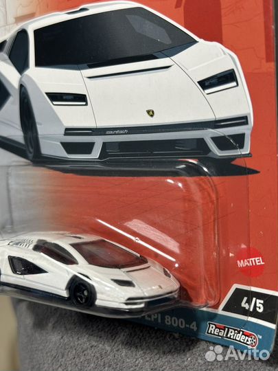 Hot Wheels Premium Lamborghini Countach LPI 800-4