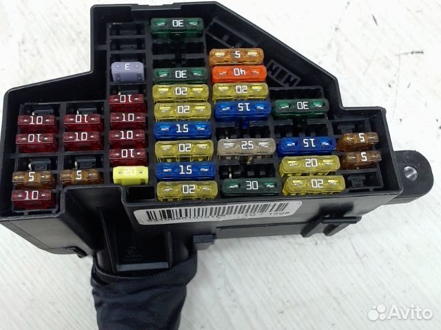 Блок предохранителей, Volkswagen, Passat B7