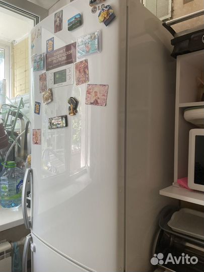 Продам холодильник