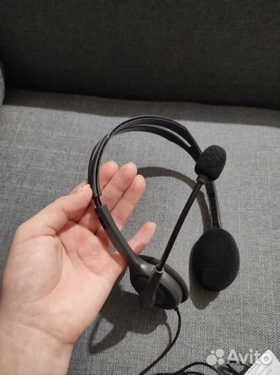 Проводные наушники с микрофоном