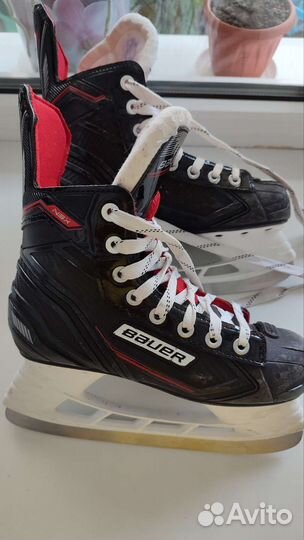 Хоккейные коньки bauer