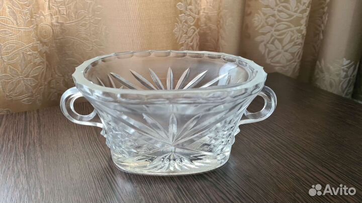 Конфетница хрустальная