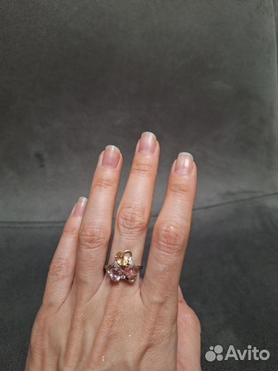 Серьги и кольцо серебряные с самоцветами