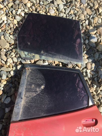 Dayhatsu storia toyota duet стекло задней двери