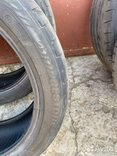 Bridgestone Potenza S001 225/45 R18 и 2.25/40 R18 95Y