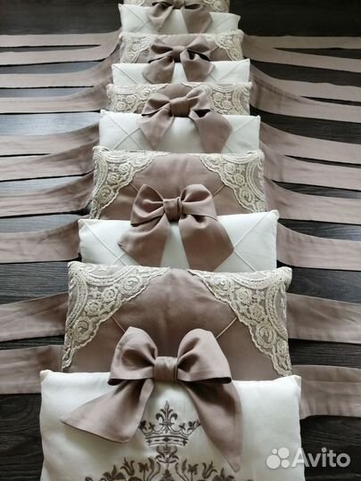 Подушки, бортики в детскую кроватку