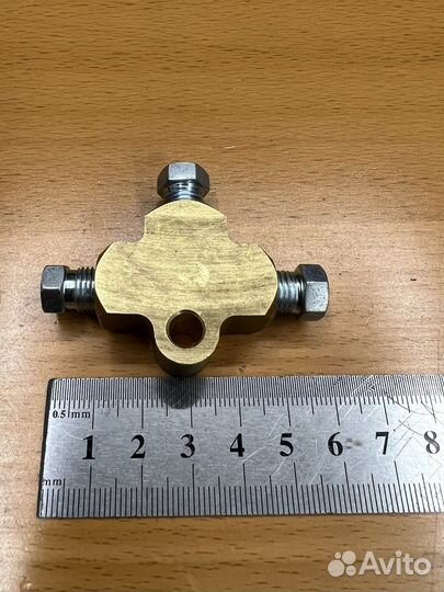 Тройник для тормозных трубок М10х1