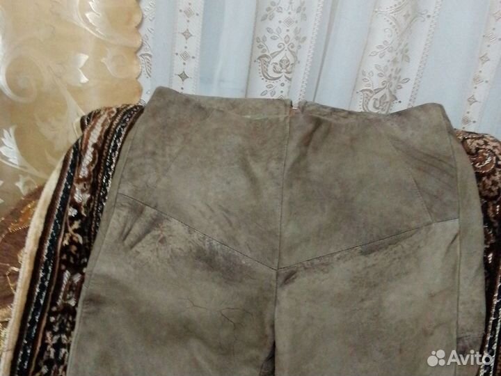 Натуральные кожаные брюки 46 р