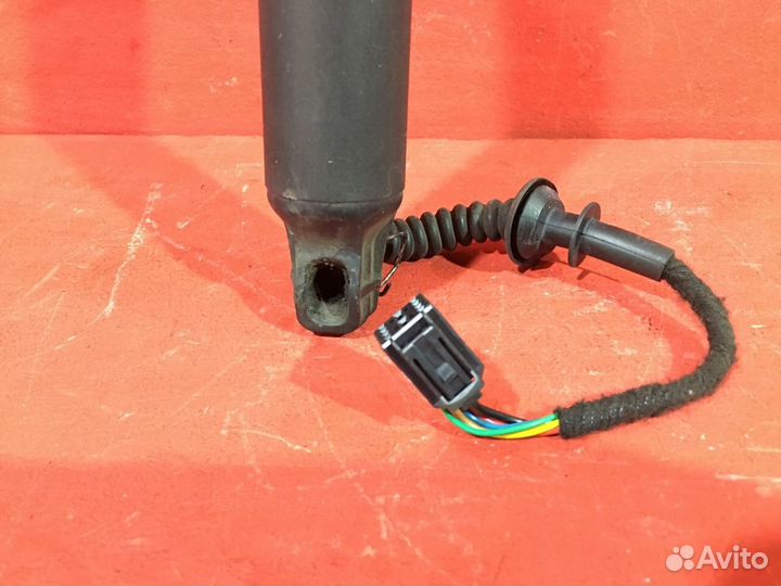 Амортизатор багажника Kia Sorento 3 (Um) Prime SUV