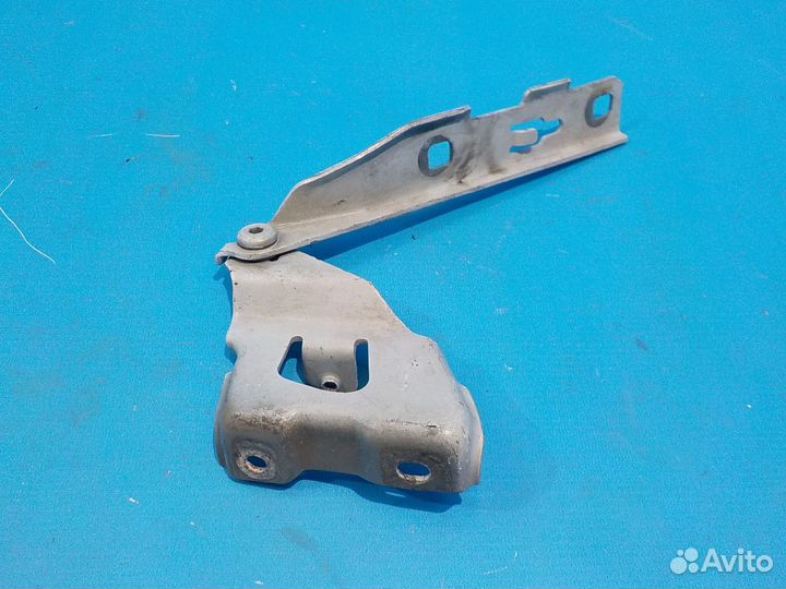 Петля капота левая Audi A4 (B8) 2007-2015