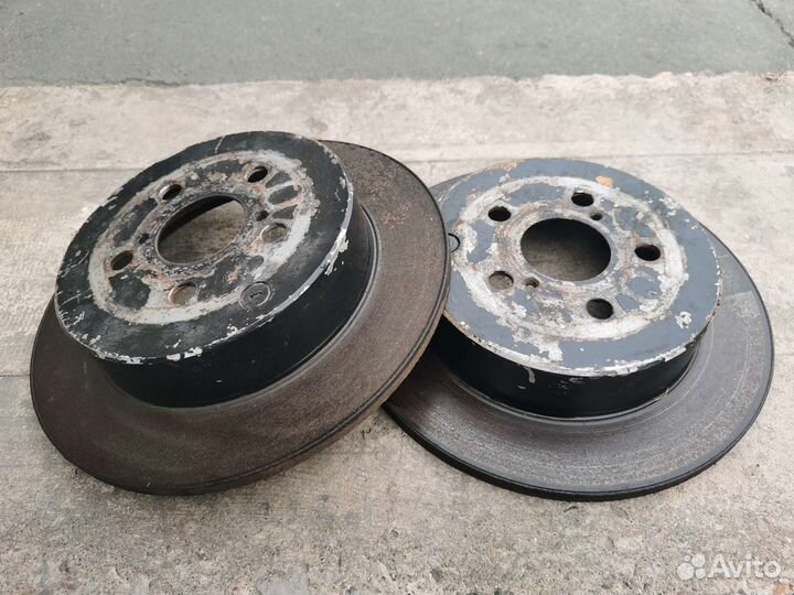 Диск тормозной задний Toyota Avensis 2 поколения