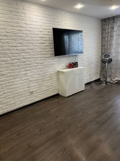 2-к. квартира, 54 м², 5/5 эт.
