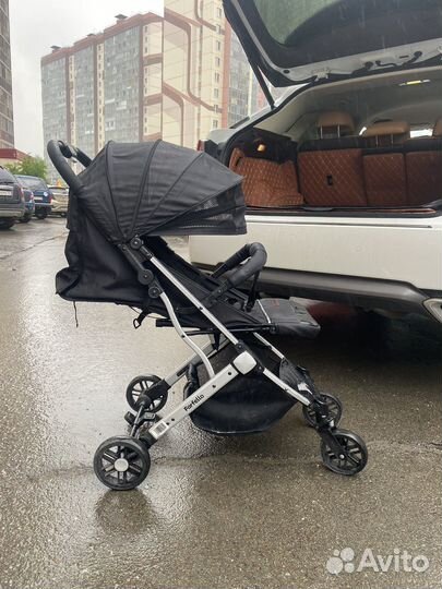 Прогулочкая коляска легкая Farfello