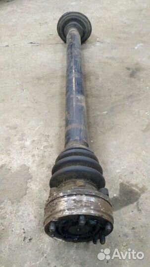 Привод передний правый Volkswagen Vento 1991-1997