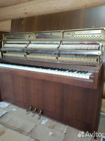 Пианино Petrof