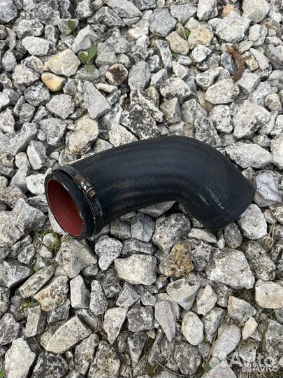 Патрубок интеркулера Volvo XC70II