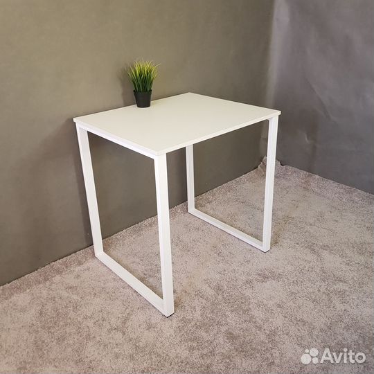 Письменный стол Лофт 60*60 см. Белые ножки