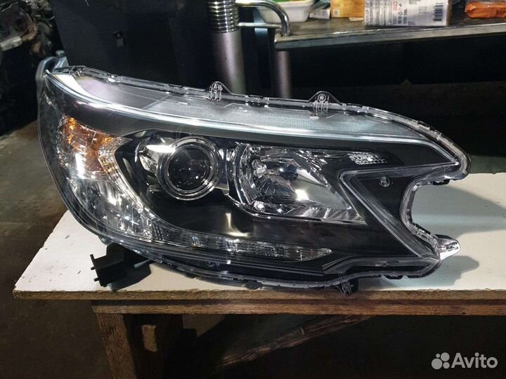 Передняя правая фара хонда CR-V 4 2011-2015