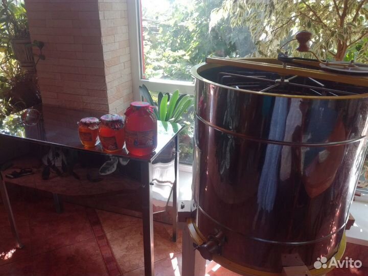 Свежий мед 2023 года из заповедных мест Задонска