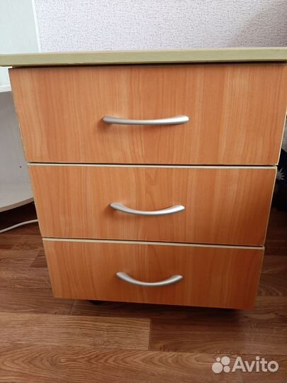 Тумба выкатная