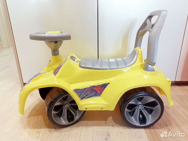 Машинка-каталка