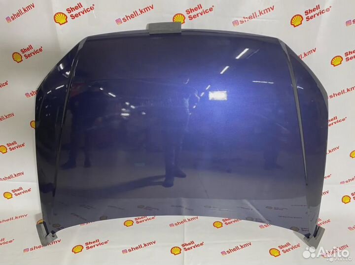 Капот на Volkswagen Polo