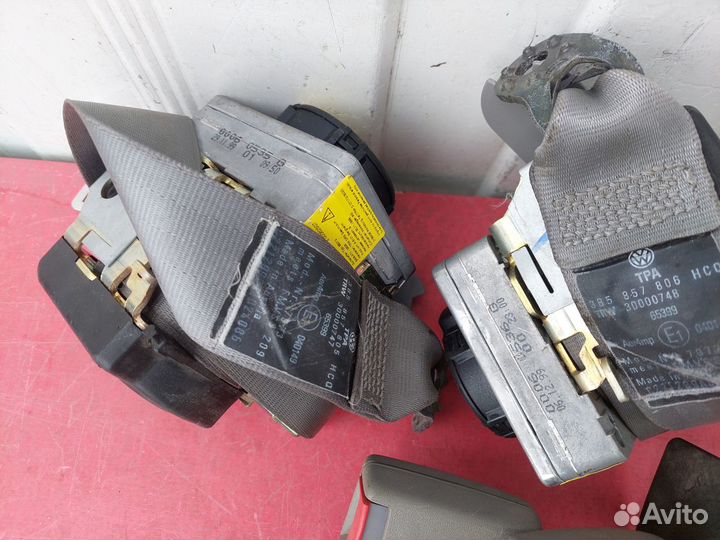 Ремень безопасности Volkswagen Passat B5