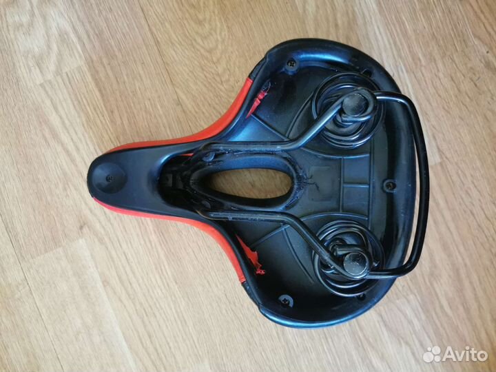 Седло для велосипеда с пружинами