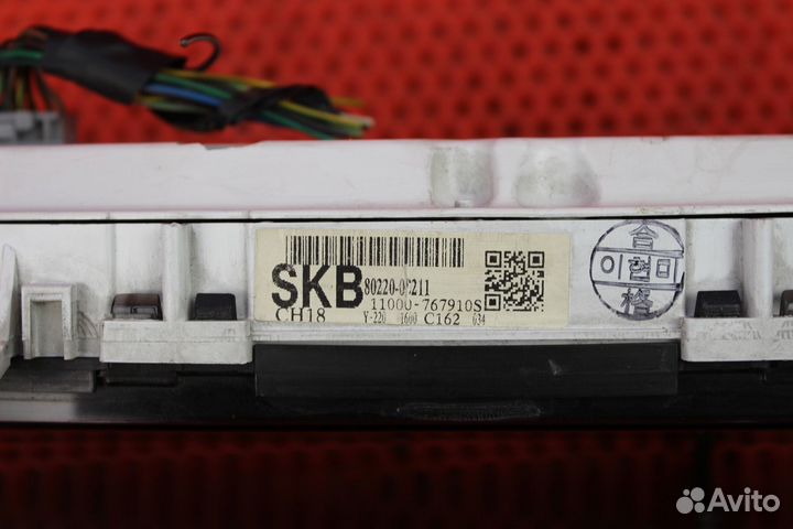 Щиток приборов SsangYong Rexton GAB D27DT 80220-08