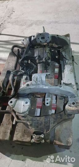 Редуктор передний на Toyota Hiace