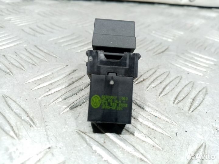 Б/У Кнопка стеклоподьемника VW#021