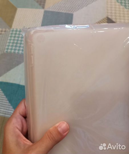 Новый чехол для iPad 10.2 нежно-розовый (телесный)