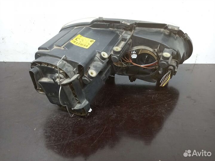 Фара левая передняя Volkswagen Touran 2003-2006