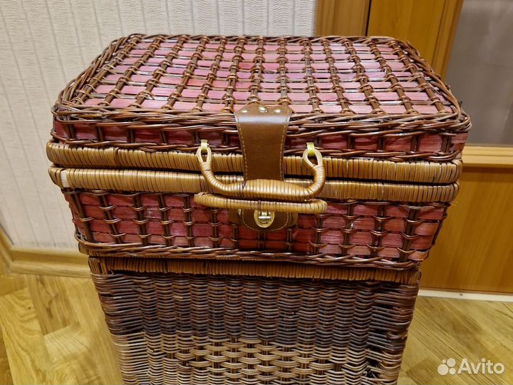 Набор для пикника в чемодане