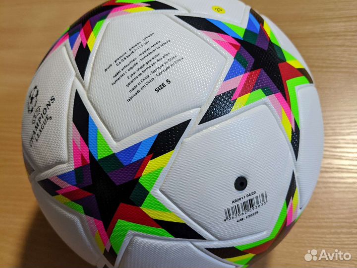 Футбольный мяч Лига Чемпионов 2022