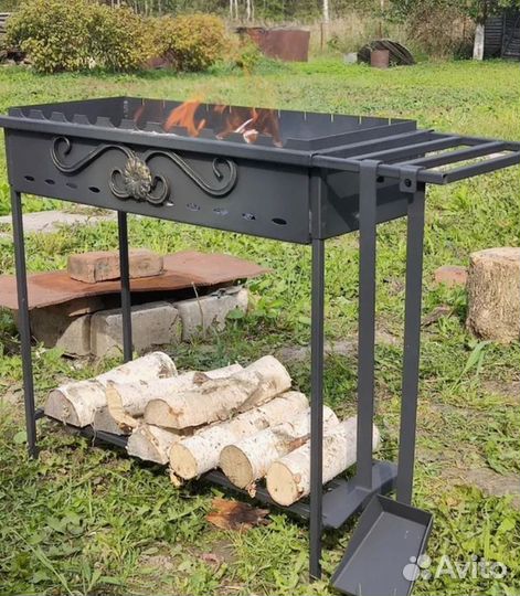 Мангал с крышкой