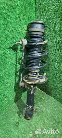 Амортизатор передний правый VW polo 5 (SED) 2012