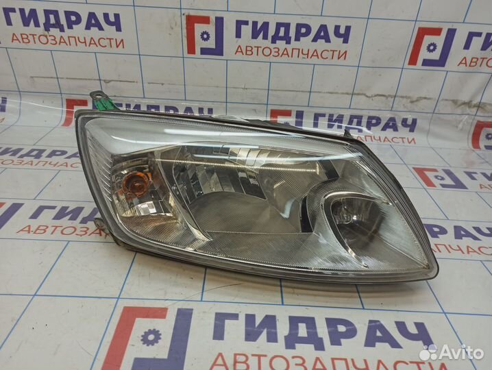Фара правая LADA Granta 21903711010