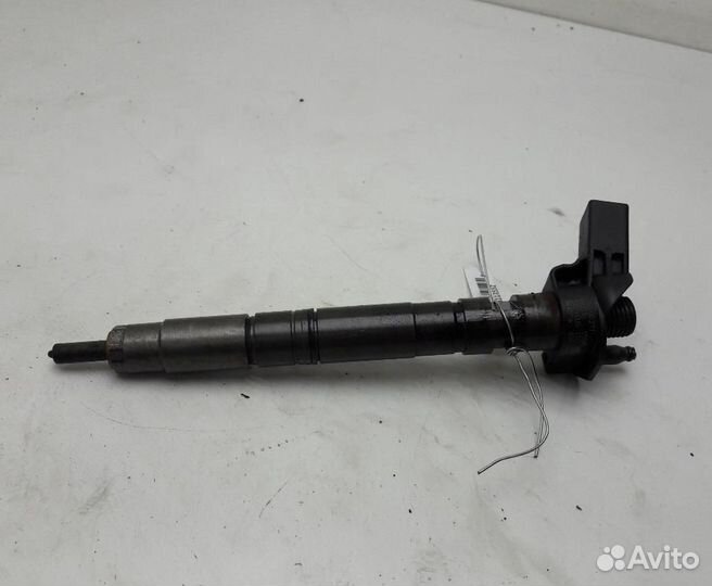 Форсунка топливная Volkswagen Passat B6