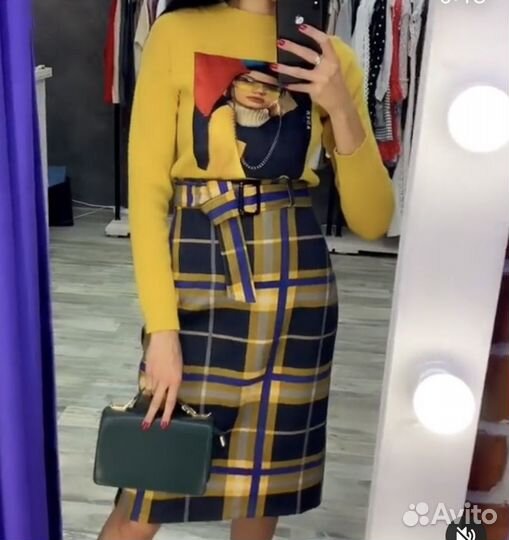 Укороченный свитшот