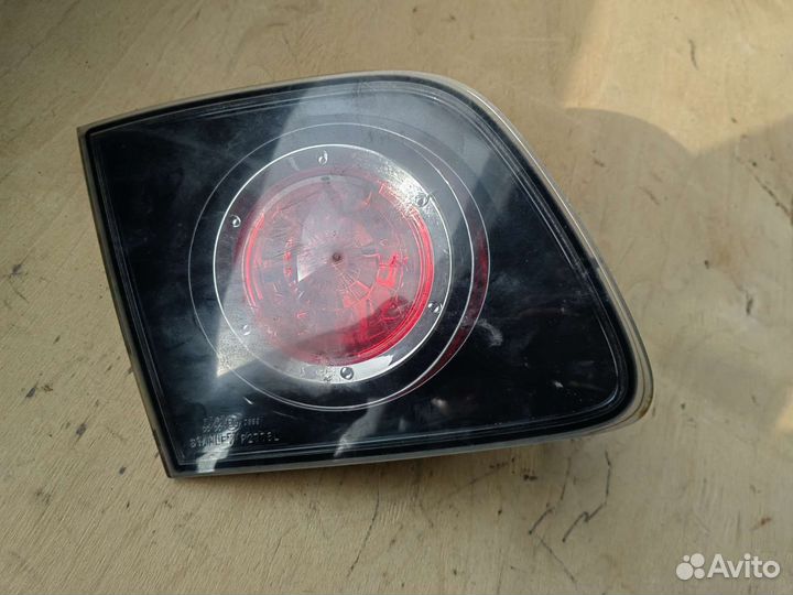 P2775L Mazda 3 BK фонарь крышки багажника левый