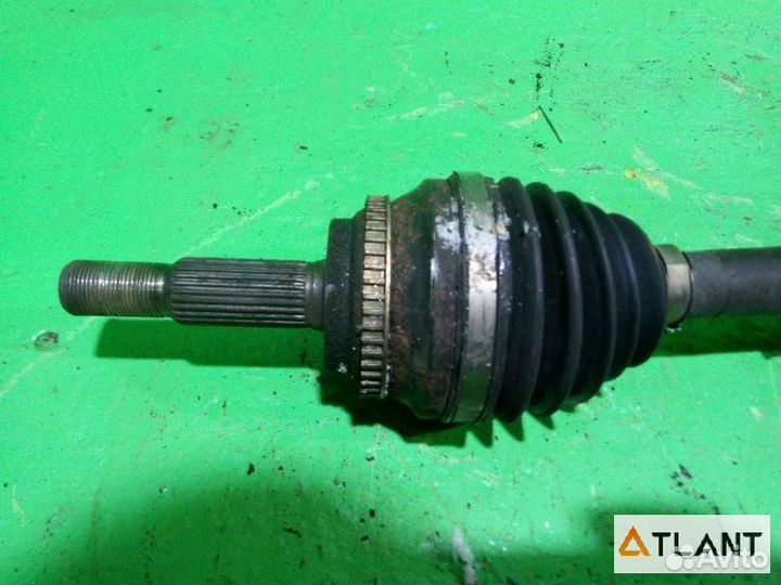 Привод передний правый toyota noah